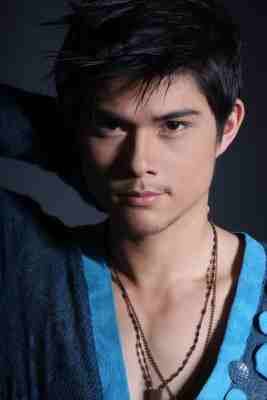 Carl Guevarra reconciles with ex-GF Kris Bernal