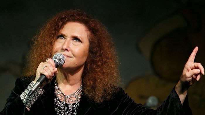 I’ve never been to the Philippines. I’d love to meet my fans and perform live before the Filipino audience!” – Melissa Manchester