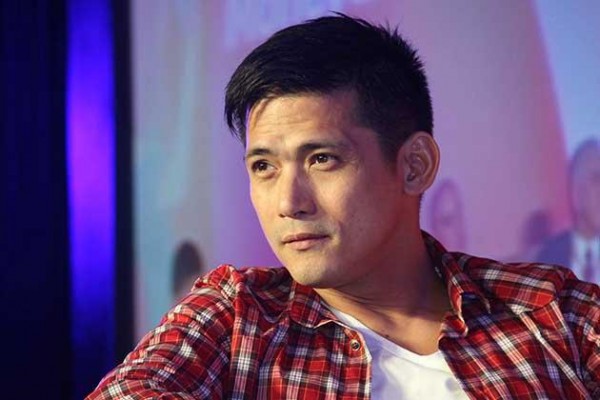 “I am so disappointed with the Philippine government that I am contemplating on packing my bags soon to leave the country for good.” –Robin Padilla