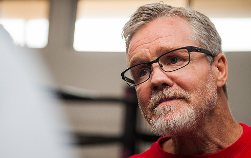 Mayweather vs. Pacquiao: Coach Freddie Roach still not over it