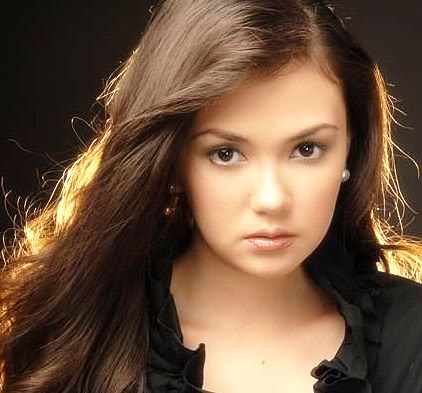 Angelica Panganiban denies rumored split up with John Lloyd Cruz