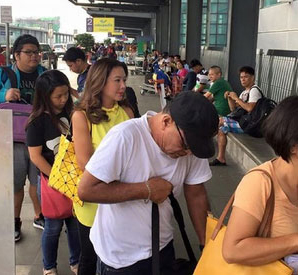 Korina Sanchez criticized for her Instagram photo as she falls in line at the airport