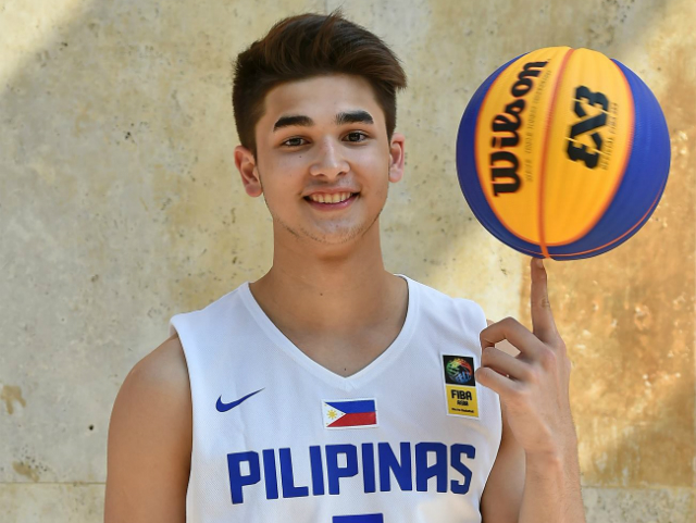 Kobe Paras is officially a Bruin