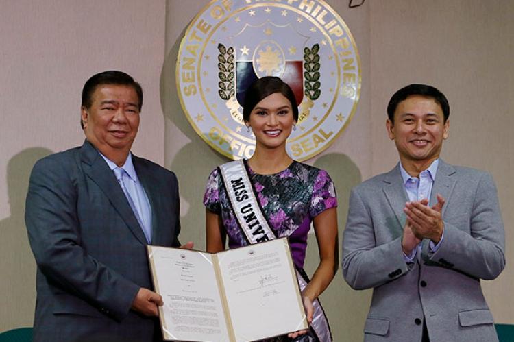 Pia Wurtzbach shows interest in politics