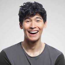 Enchong Dee wants to celebrate his 10th year with a blast