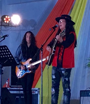 Ka Freddie and other celebrities perform in Sta. Ana for Mayor’s Night