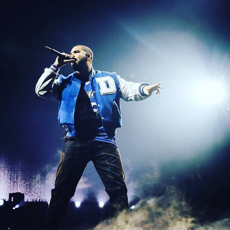 Drake leads American Music Awards with 13 nominations