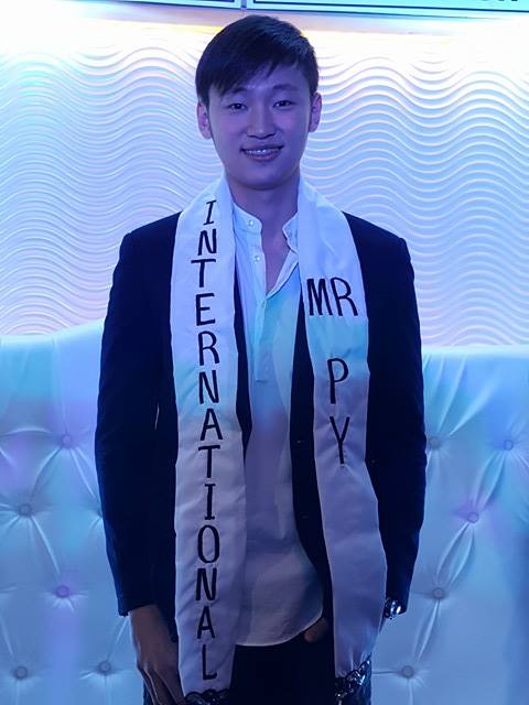 What does it take to be a Youth Role Model according to Mr. Philippine Youth International Nelson Hui