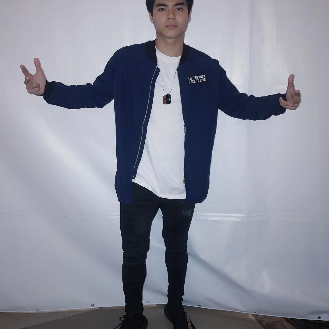 Is Paul Salas waiting for his new love team after Mika dela Cruz transferred to GMA?