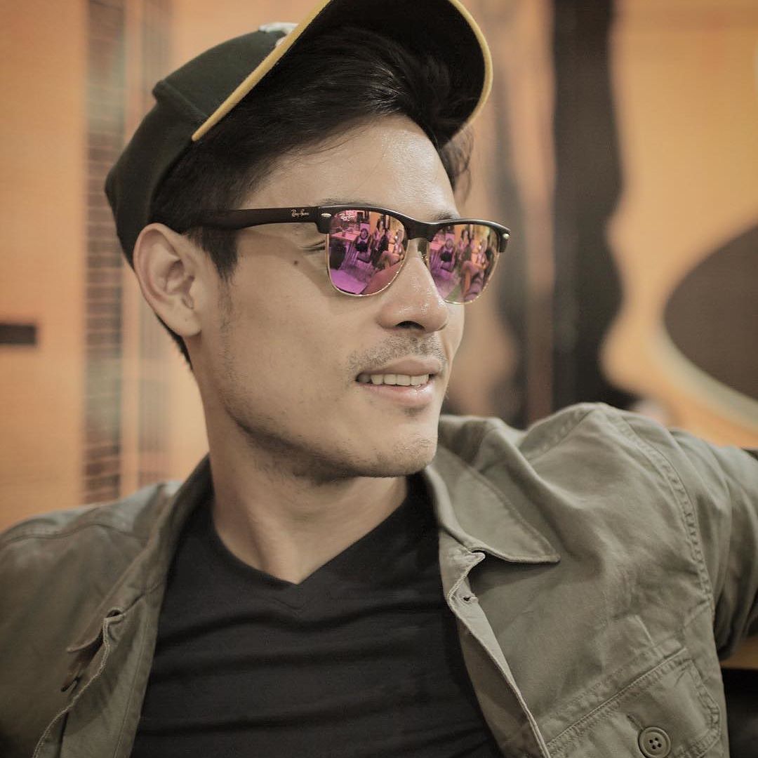 Xian Lim reacts on being a second choice in ‘Dear Other Self;’ wants to work with Iza and Sarah