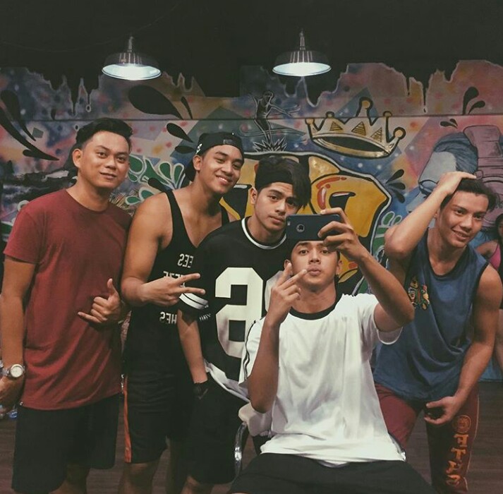 Clique5 delivers touching christmas song ‘Tuwing Pasko’