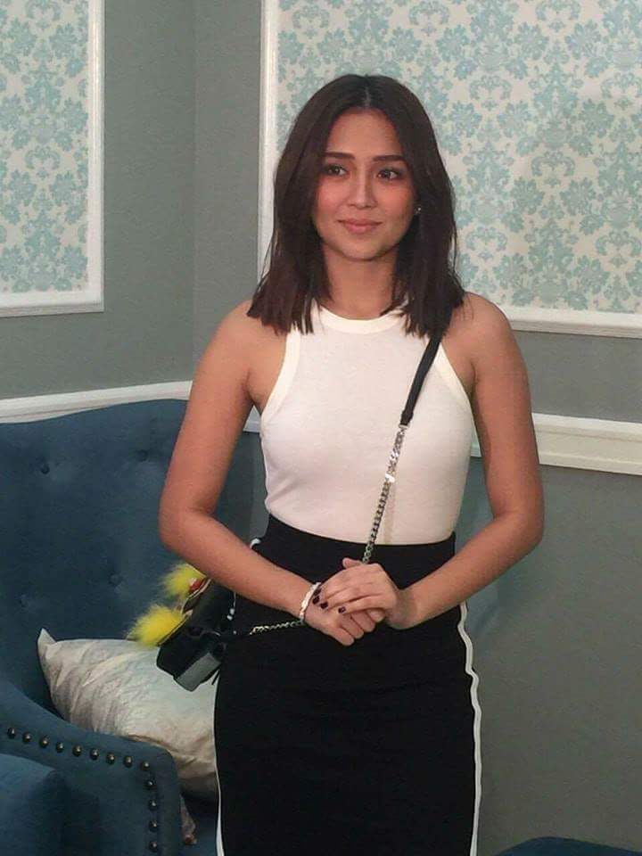 Teen Queen Kathryn Bernardo opens KathNails; fans show support