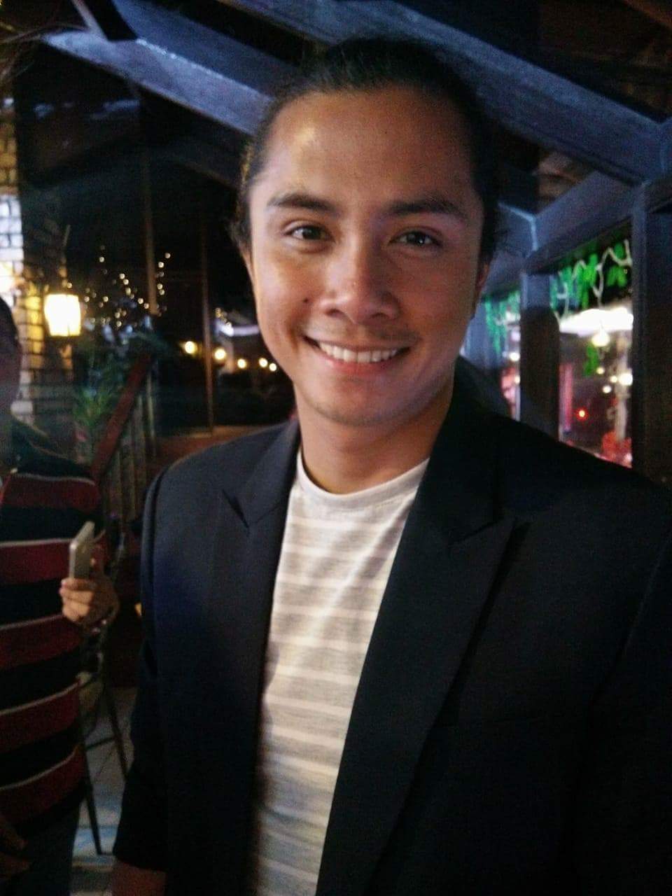 JC Santos feels “medyo na-awkward”