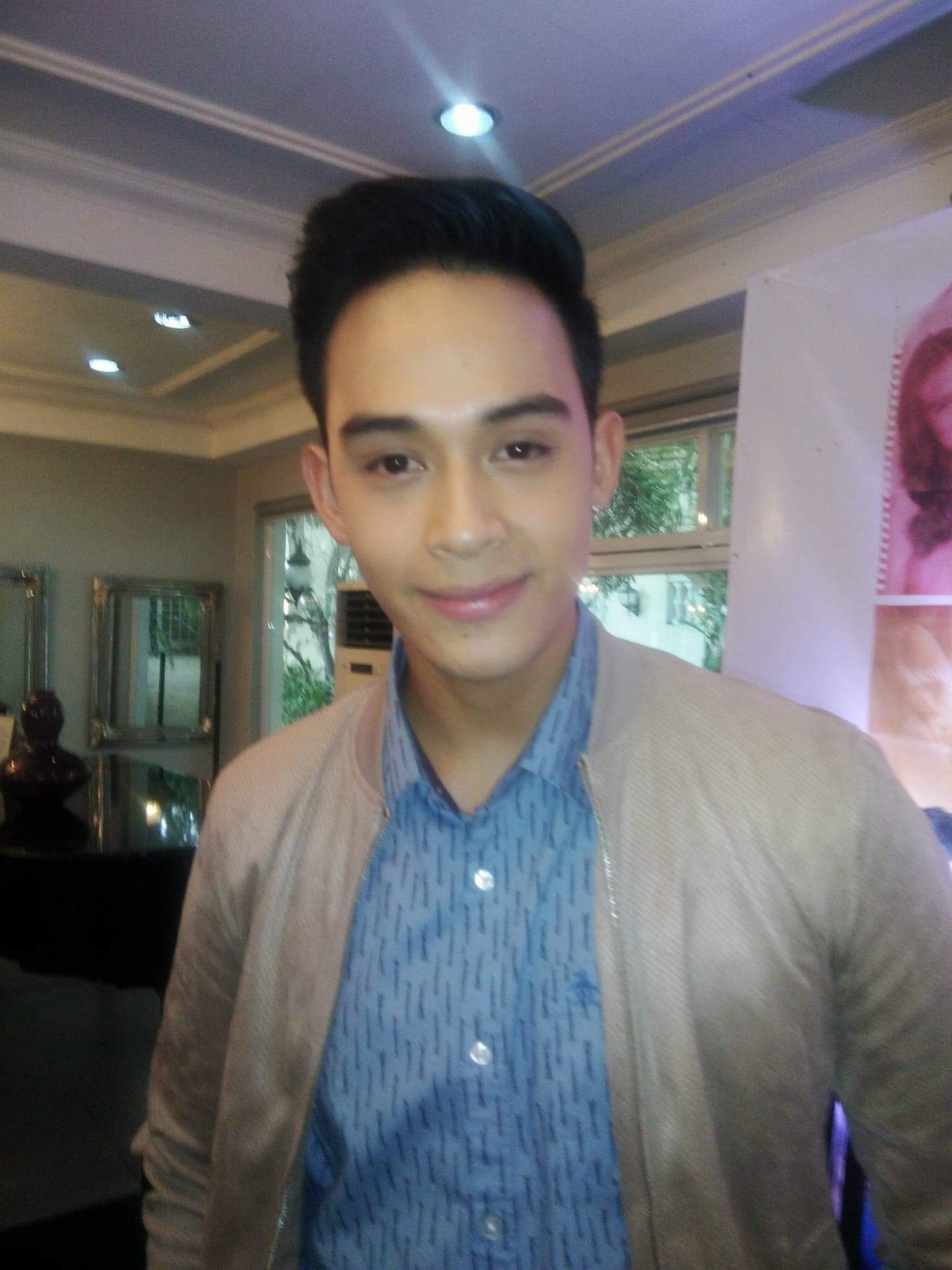 Diego Loyzaga reconciles with his father