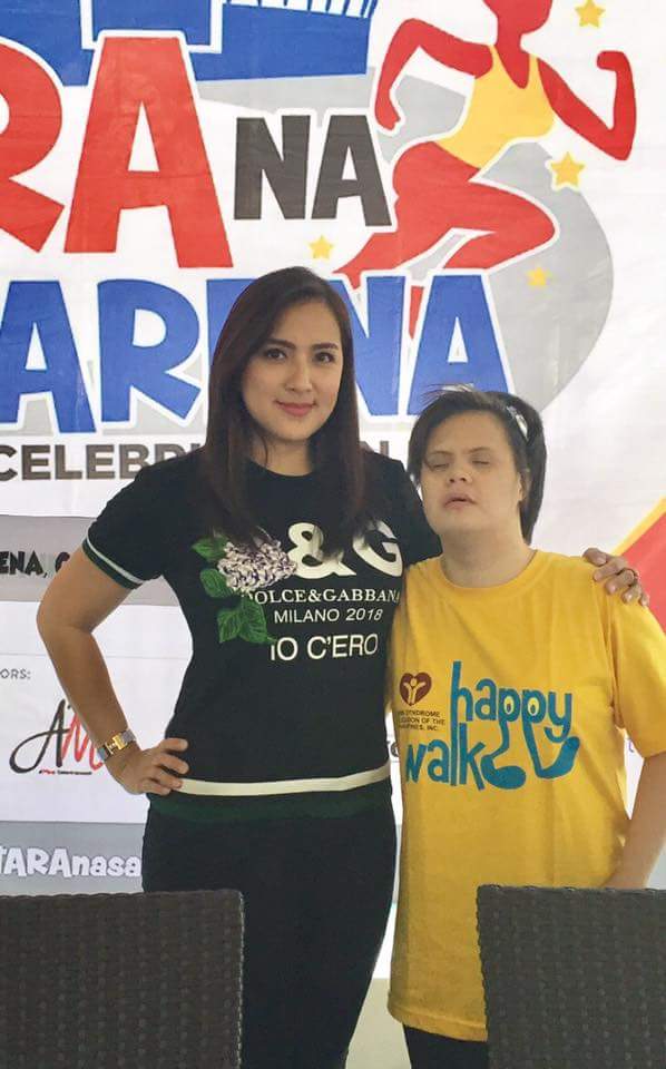 Ara Mina holds fundraising event for children with down syndrome