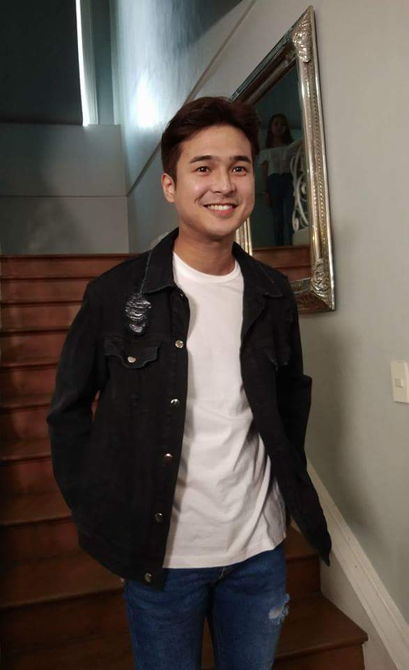 Jerome Ponce competes with other ‘Walwal’ boys?