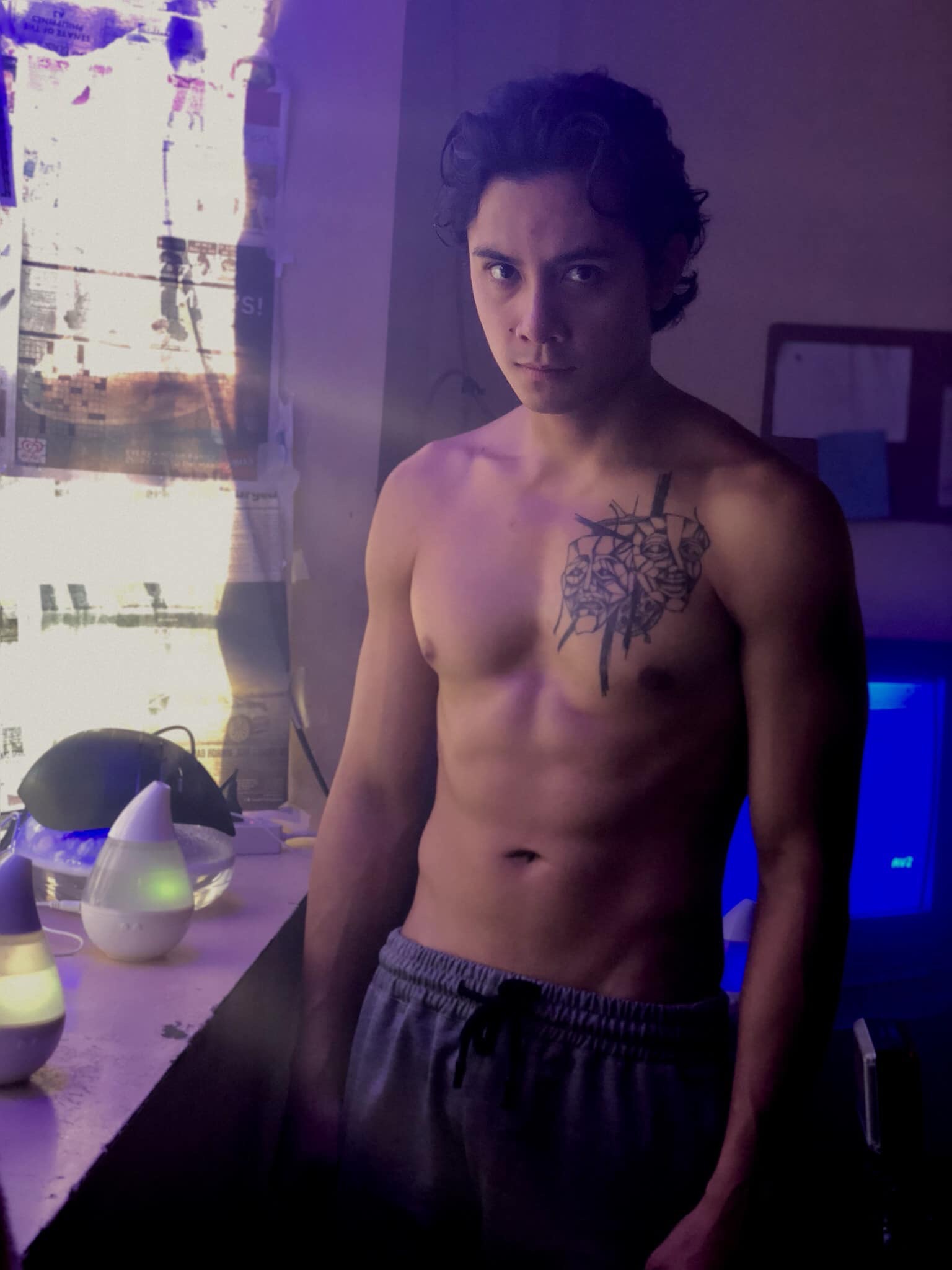 JC Santos exposes butt in new iWant series