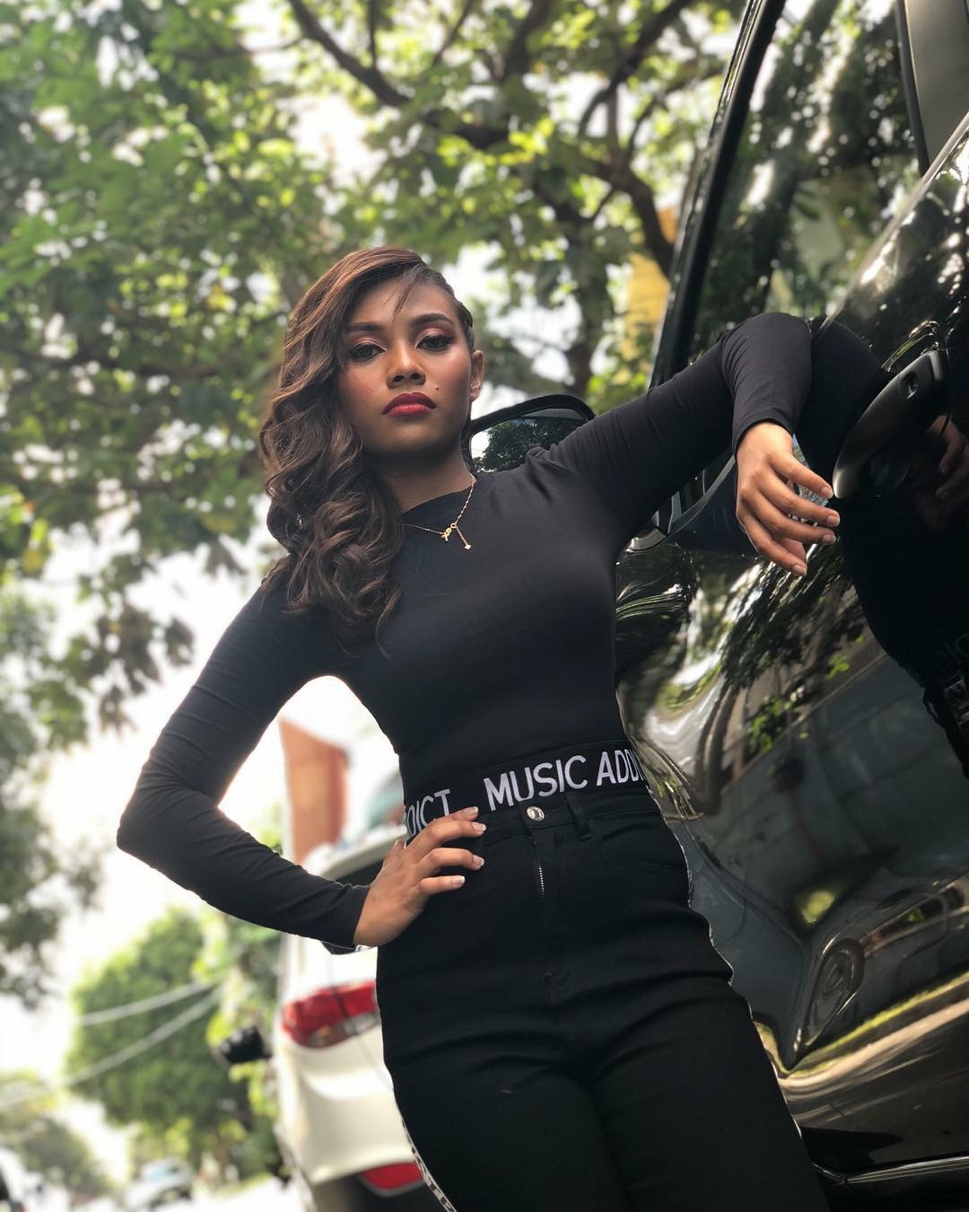 Belladonnas-Clique V love affair? Quinn Carrillo answers