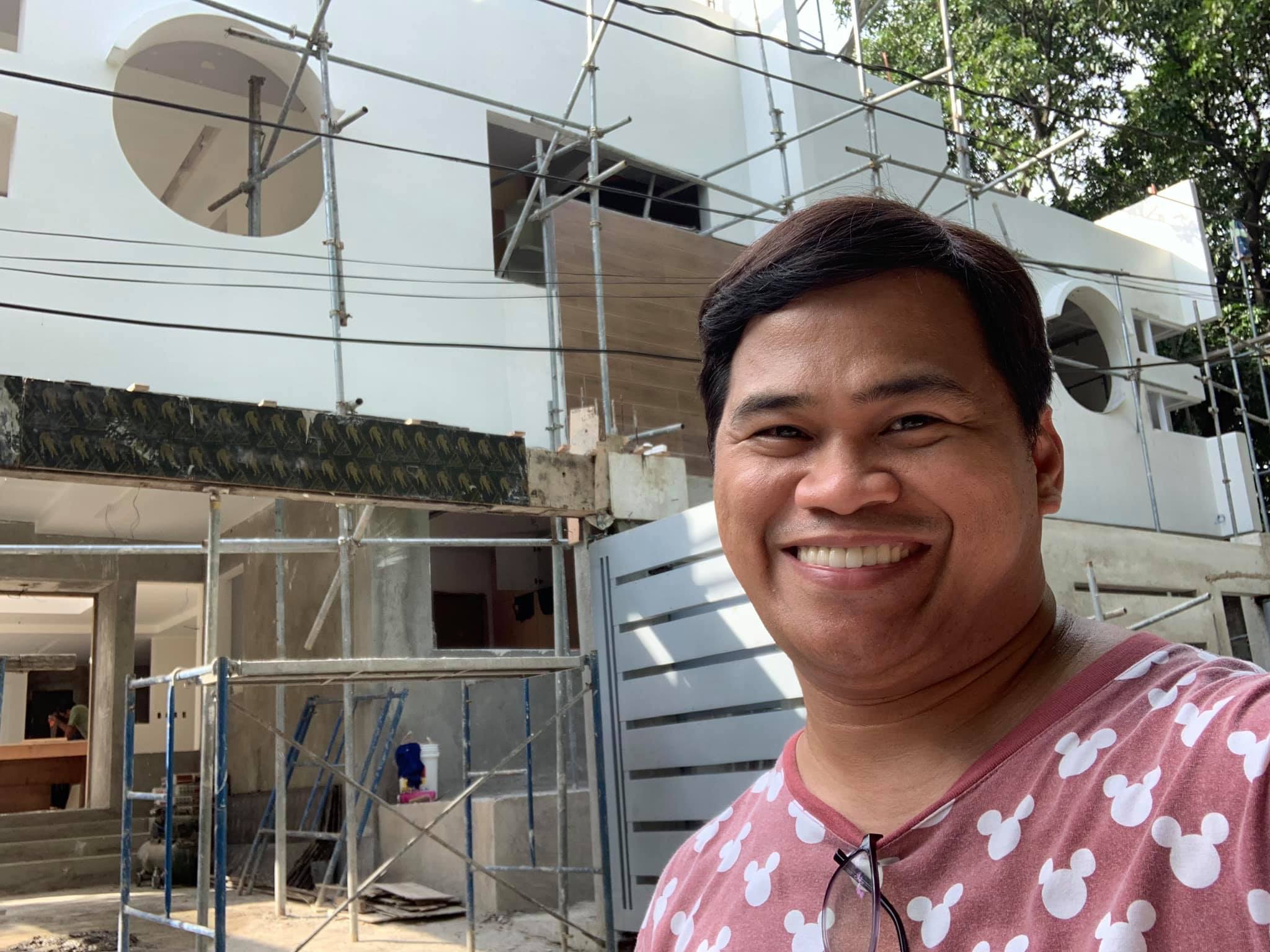 Star builder Ogie Diaz tries producing movie for the second time