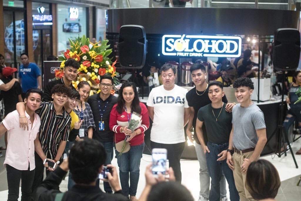 #TEAMSUPER supports Solohod Fruit Tea House’s opening at SM Fairview