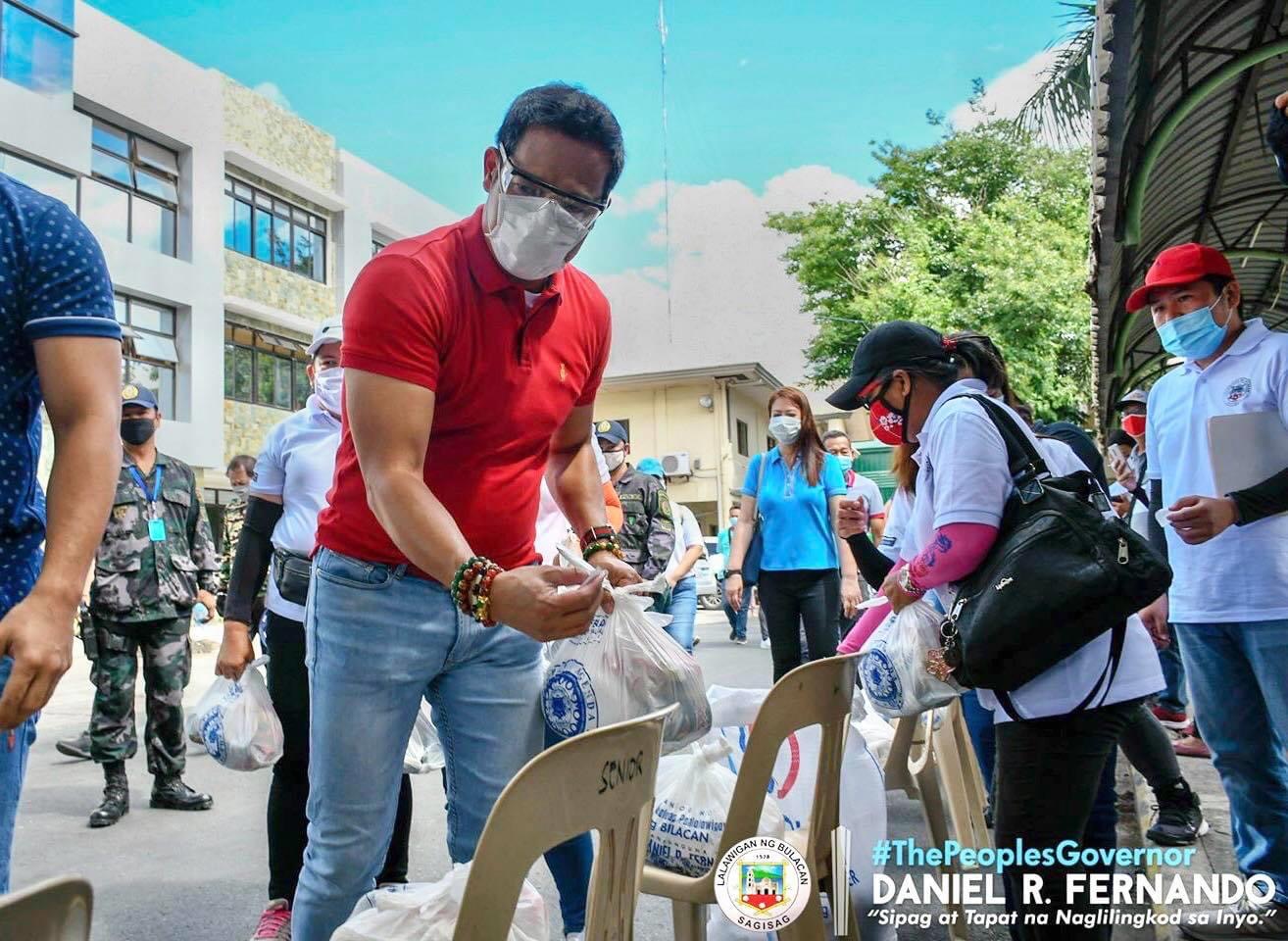 Did Bulacan Gov Daniel Fernando violate ECQ protocol?
