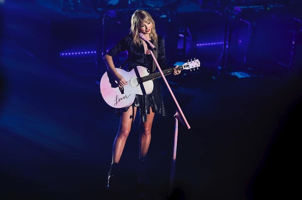 Why fans now hate Taylor Swift