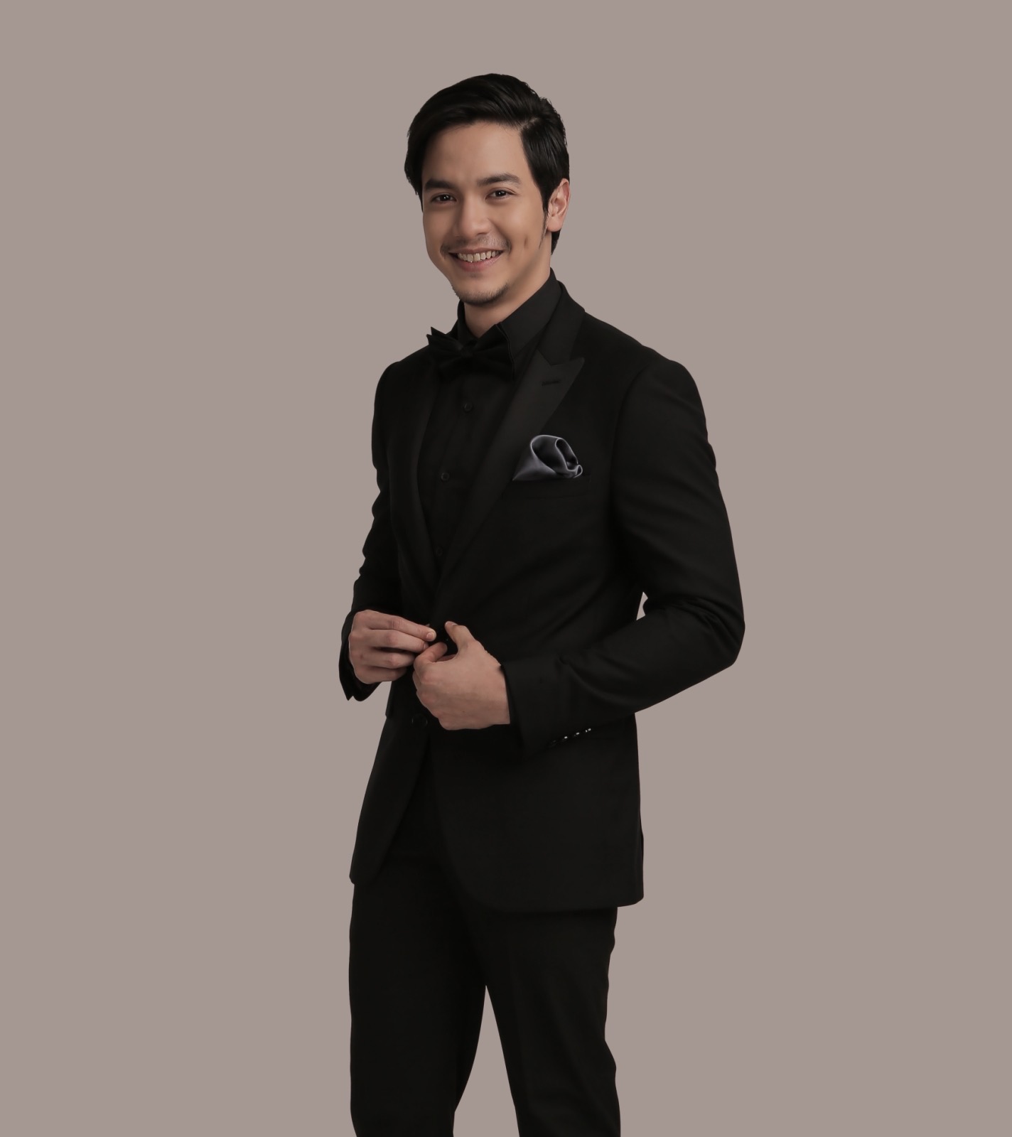Alden Richards to treat fans with virtual concert this December