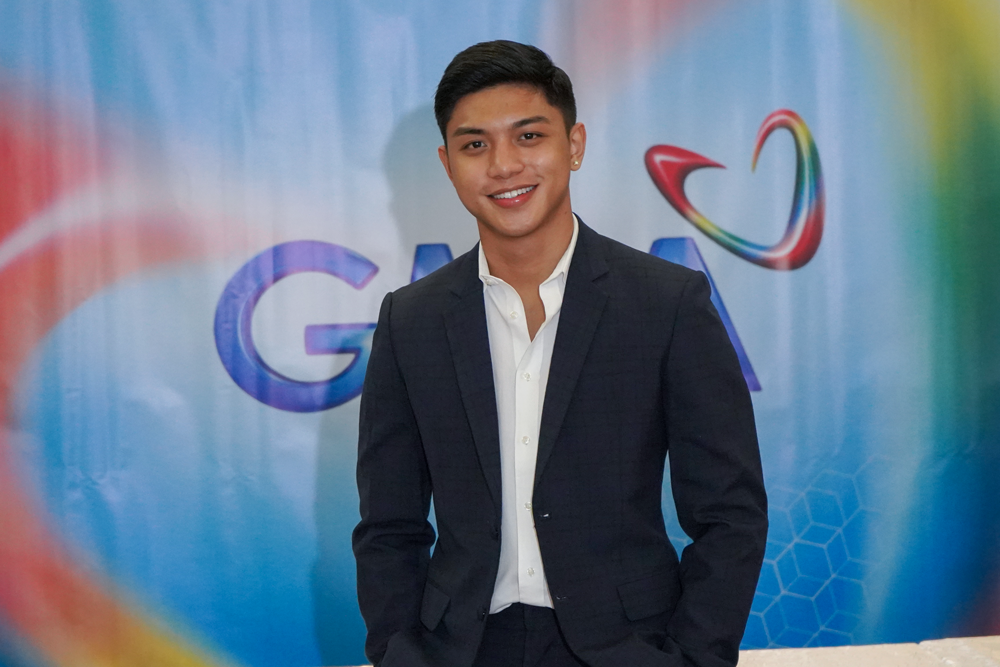 Newest Kapuso hunk welcomed