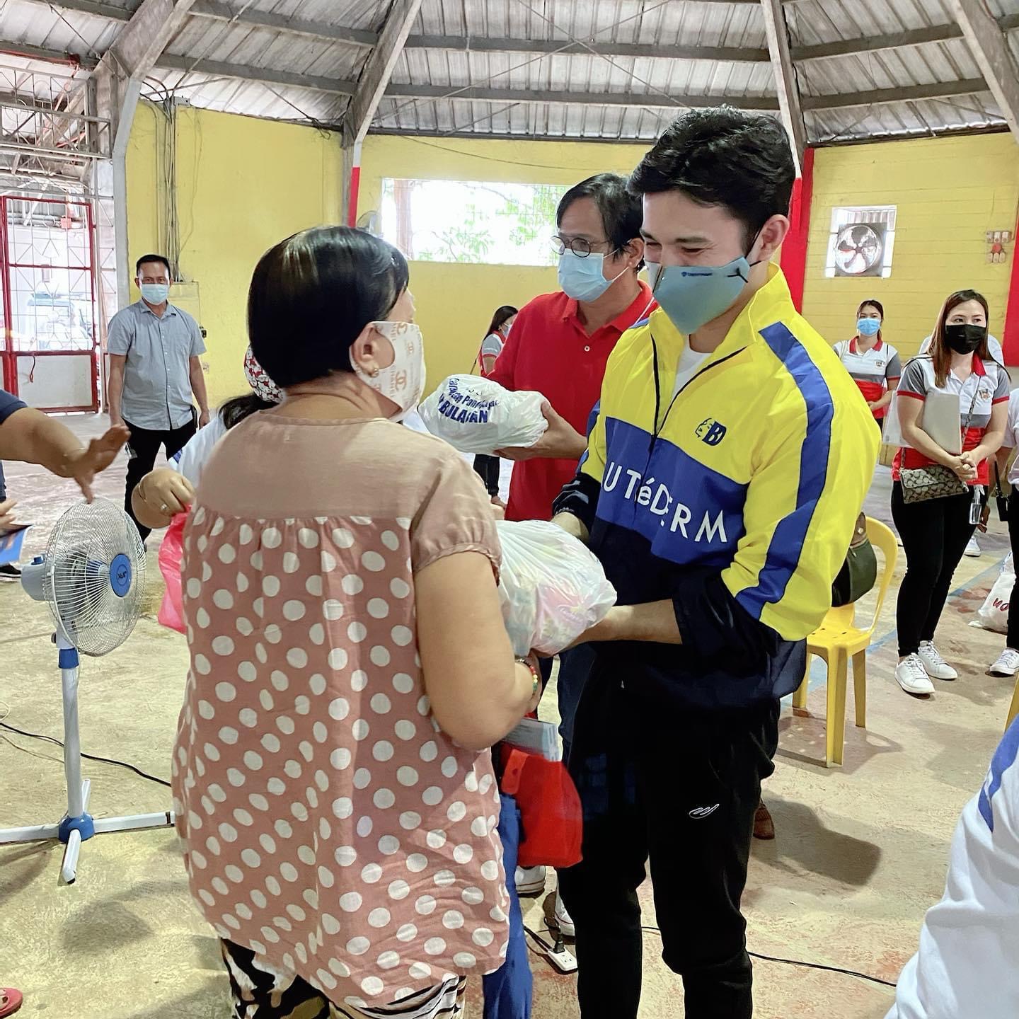 Celebrity-public servant Alex Castro discusses budget proposal for COVID vaccines in Bulacan