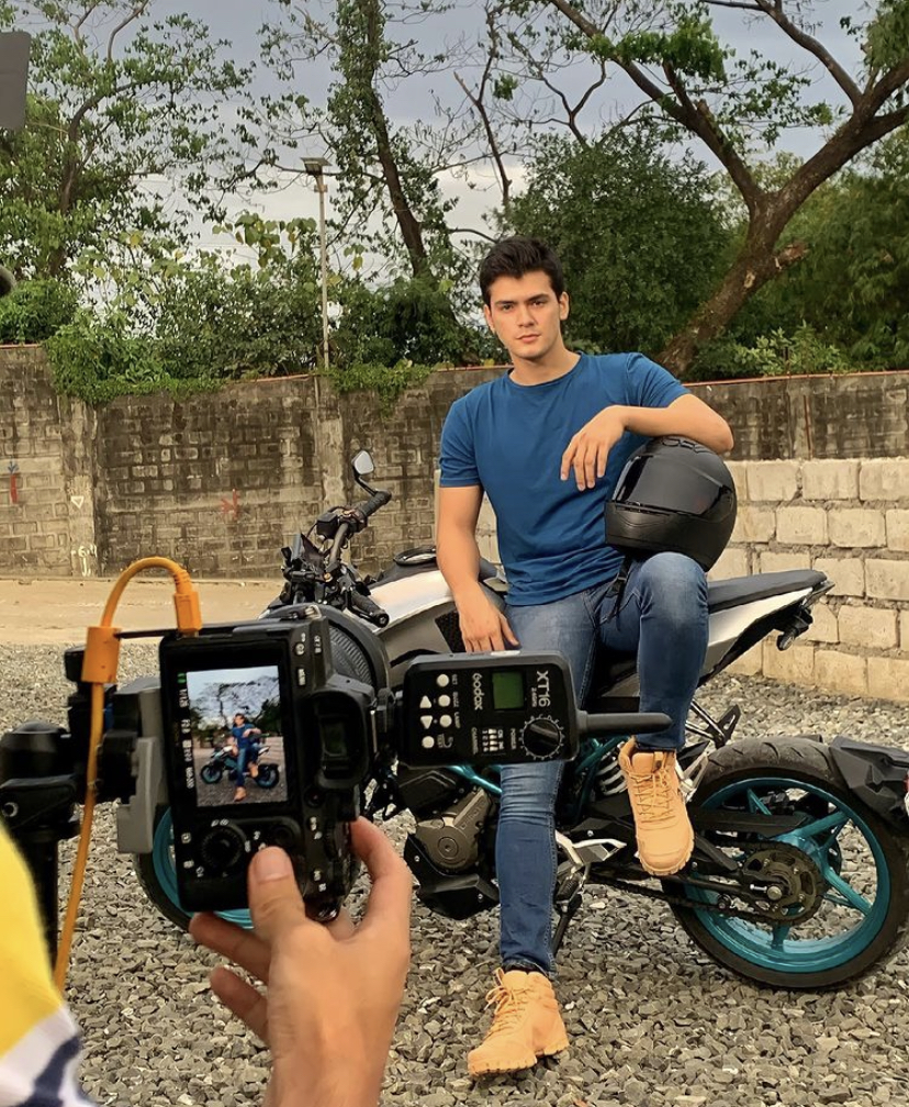 Johannes on kissing male star in a series: If magki-kissing scene lang para pag-usapan, ayaw ko