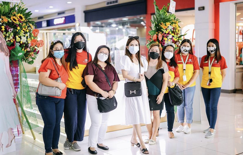 Rhea Tan’s groundbreaking 200 Beautéderm branches