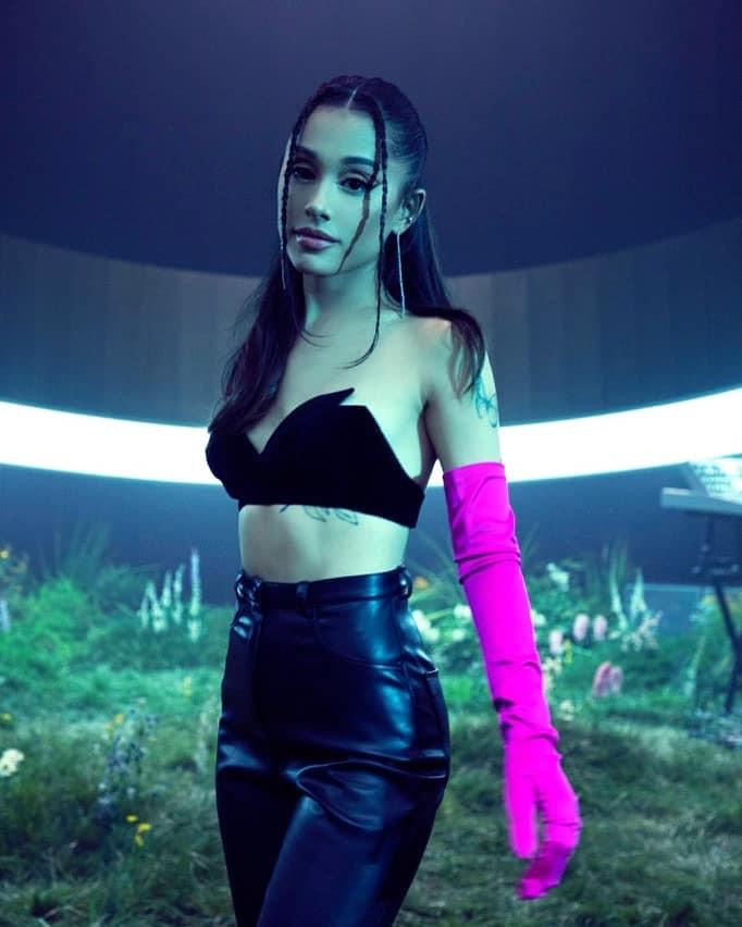 Ariana Grande will definitely play her game on ‘The Voice’