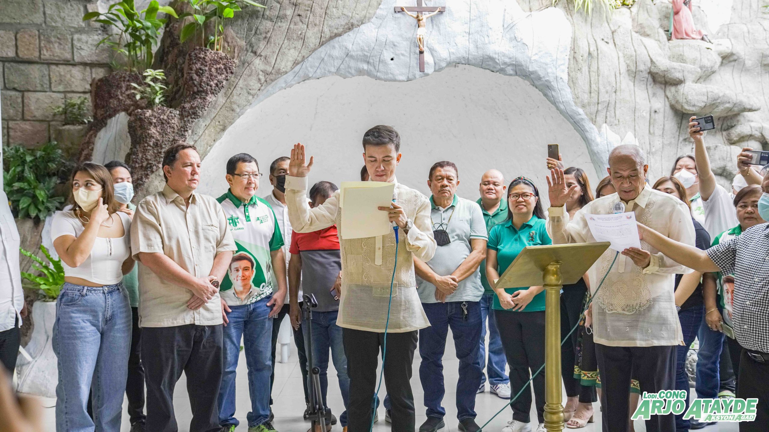 Arjo Atayde takes oath as QC District 1 congressman