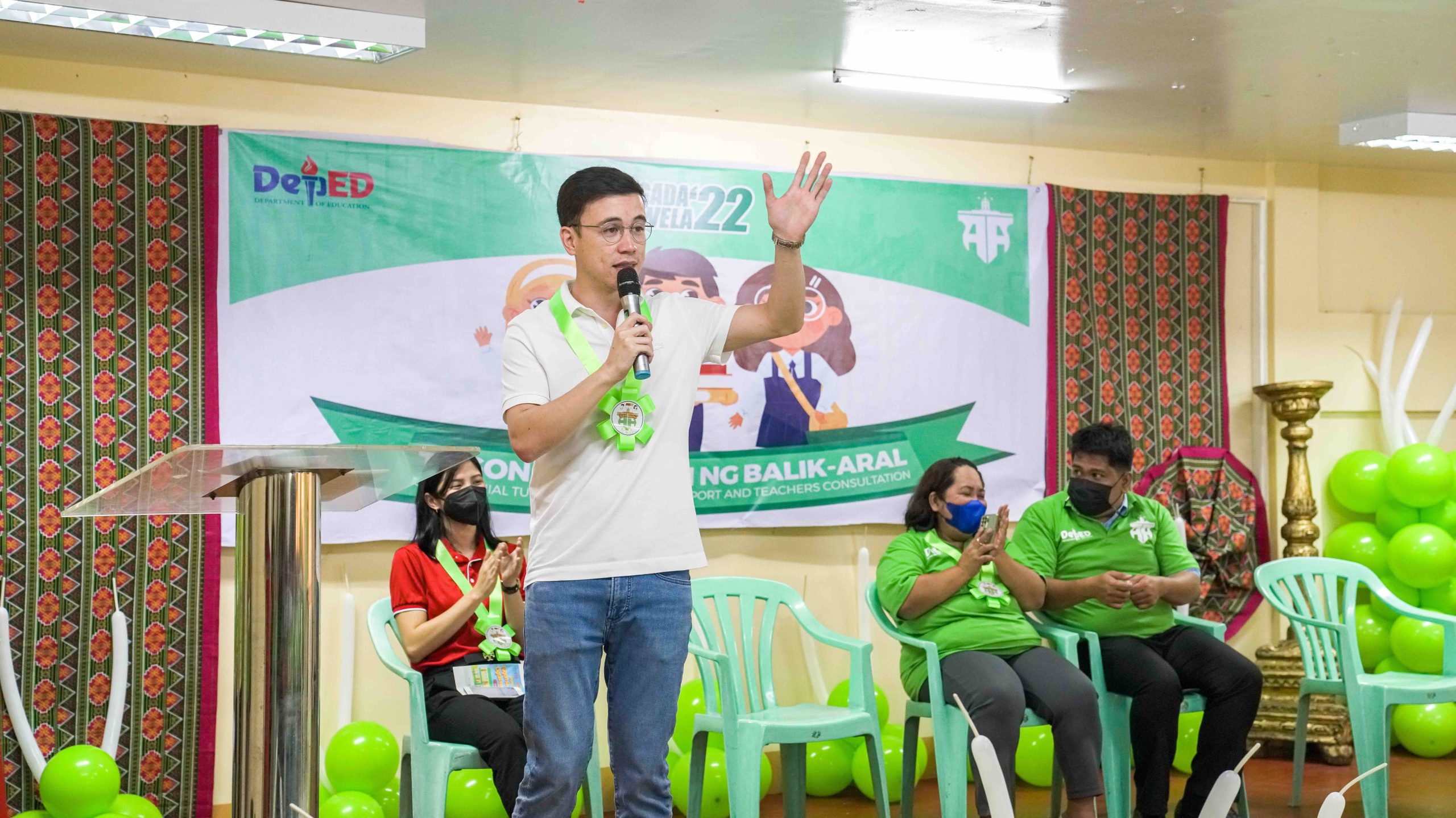 Cong. Arjo activates Brigada Eskwela 2022, donates P10K financial assistance to public schools