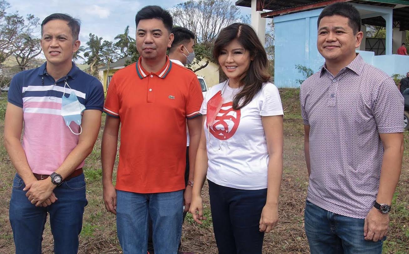 Typhoon Karding victims in Dingalan, Polillo Island receive 5k, food packs, NutriBuns from ‘ImeeSolusyon’