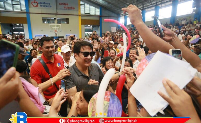 Revilla visits Negros Occidental